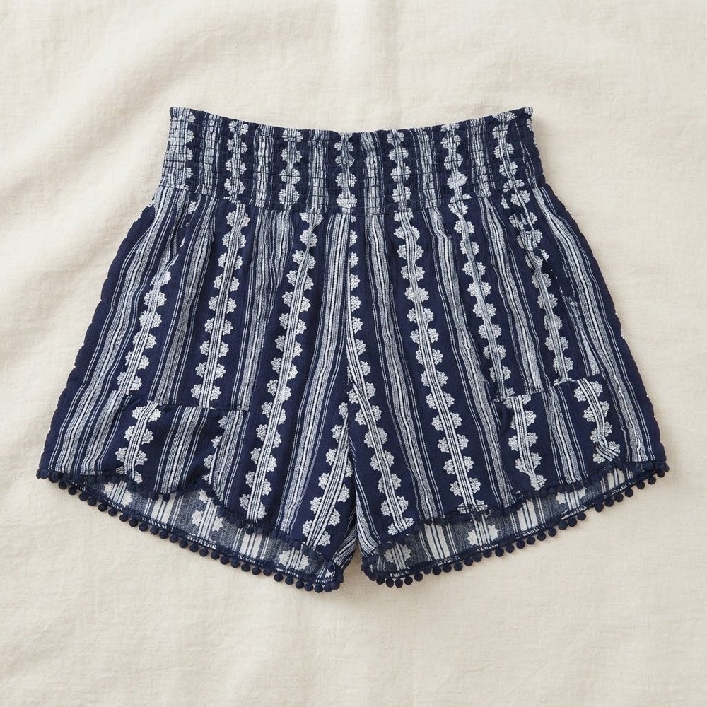 Three Dots Navy White Smocked Waist Pom Pom Trim Boho Shorts XL